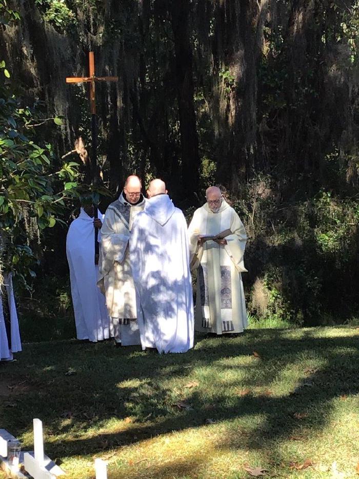 Blessing-the-Graves2