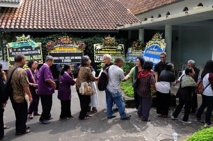 Funeral-of-Dom-Frans-Rawaseneng-1