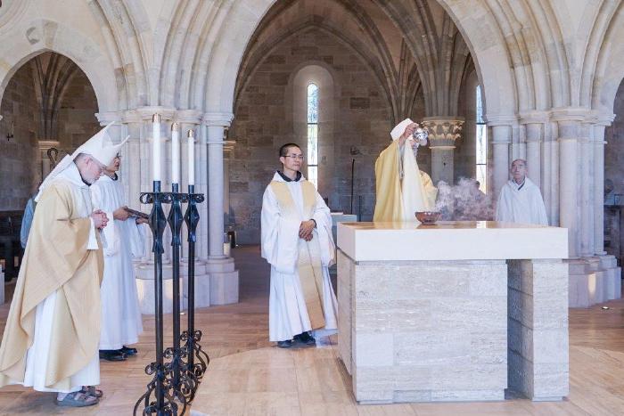 Vina-church-ded-2018-11