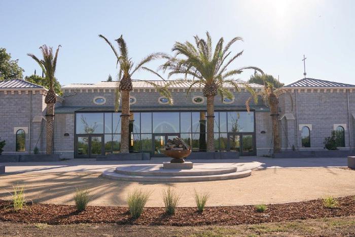 Vina-church-ded-2018-3